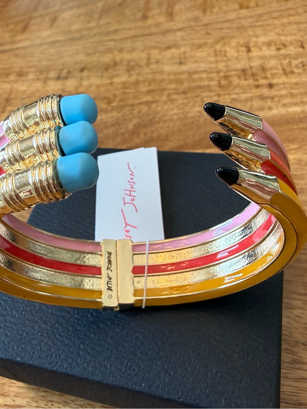 Betsy Johnson bracelet - Picture 2 of 7
